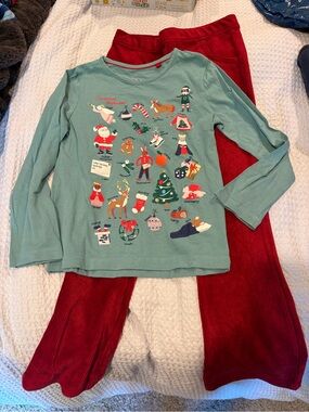 Mini Boden 7/8 Holiday Top with Carters Red Velour flare Pants 7